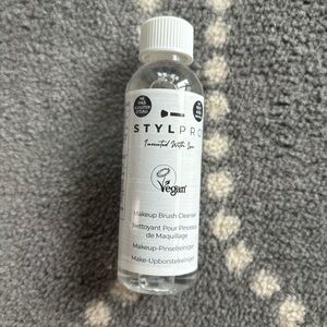 STYL PRO - Brush Cleaner 5 oz. NEW!